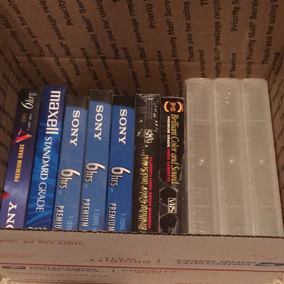 NWT Seven brand new blank VHS tapes +3 VHS cases included, also brand new. - Picture 2 of 2